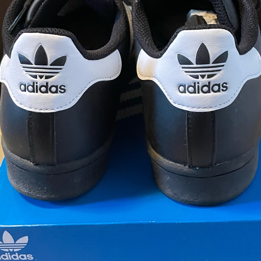 SZ 9 Adidas Superstar Core Black White Shell 2019 - Picture 9 of 12